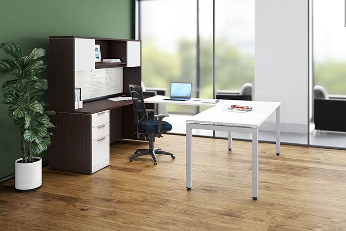 Choosing the Right Desk for Your Role: Executive, Managerial, or Entry-Level