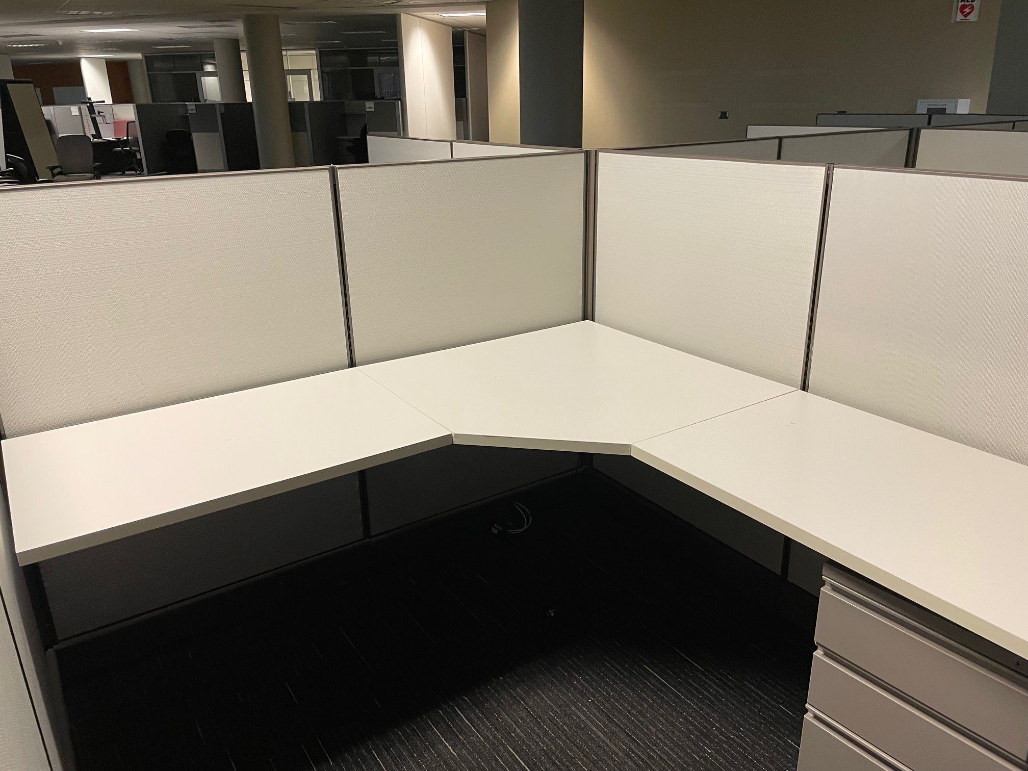 Herman Miller AO2 53"H 6'x6' Cubicle