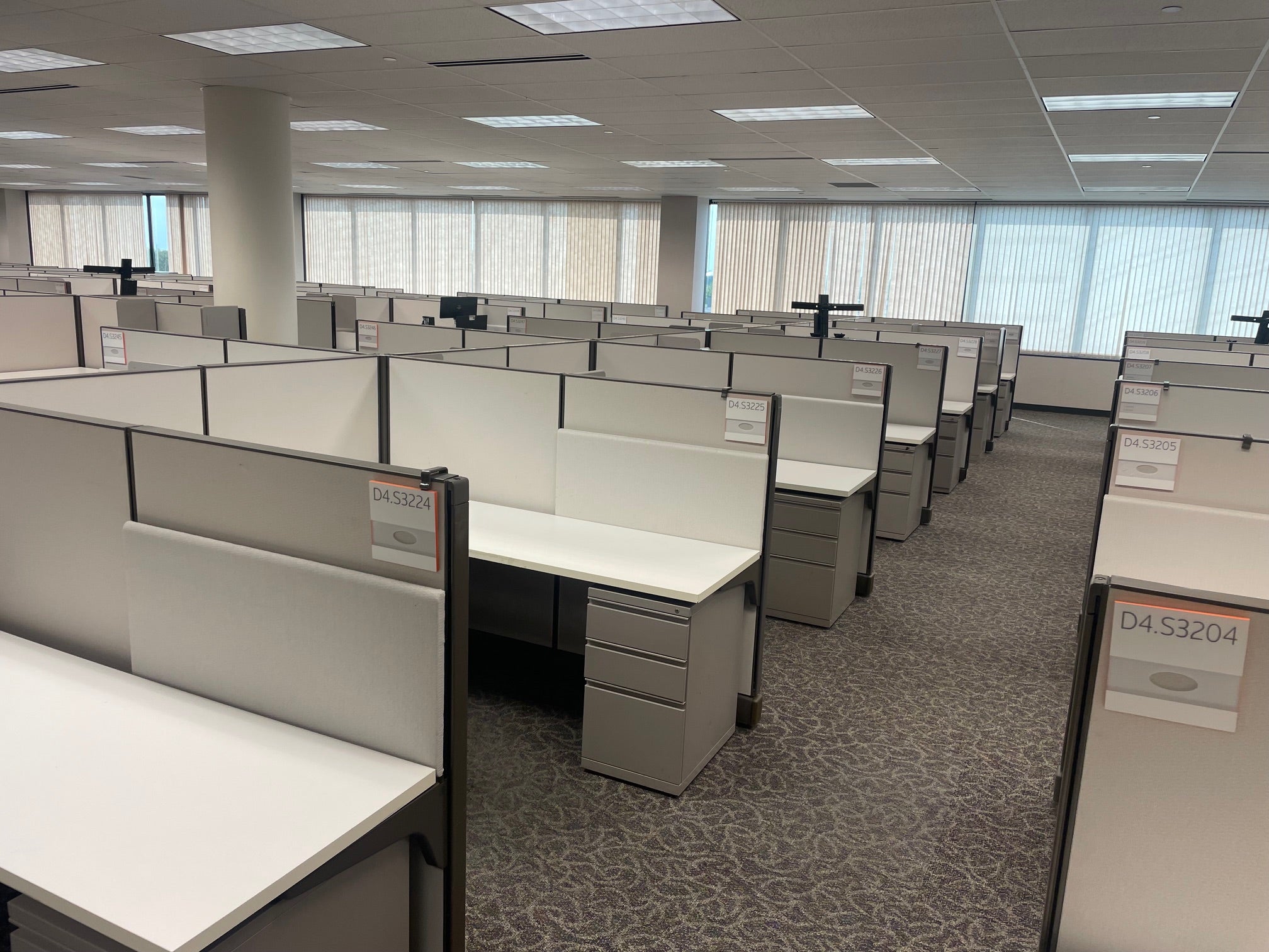 Herman Miller AO2 53"H 6'x6' Cubicle