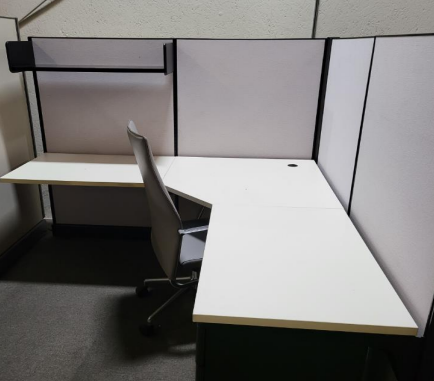 Herman Miller AO2 67"H 6'x6' Cubicle