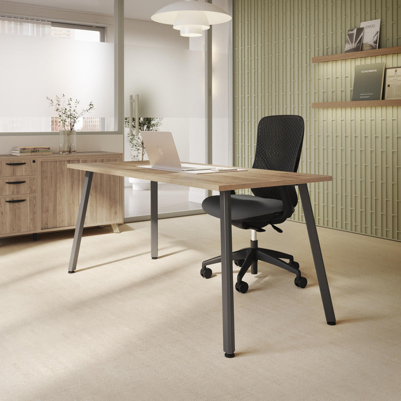 Konfurb Nuvé Executive Chair, in an office